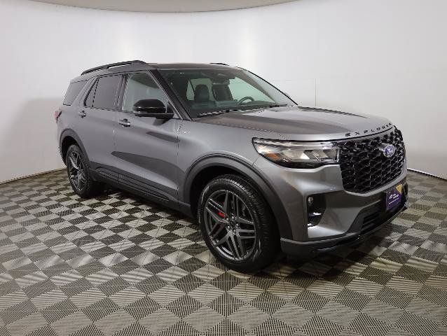 Certified 2025 Ford Explorer ST-Line w/ Premium Package AWD/4WD image 4
