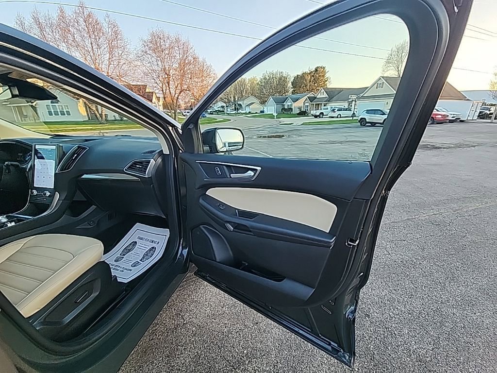 Certified 2024 Ford Edge SEL w/ Convenience Package AWD/4WD image 15
