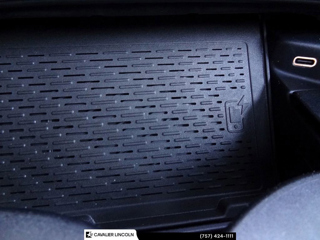 Used 2024 Mercedes-Benz GLS 450 4MATIC image 44