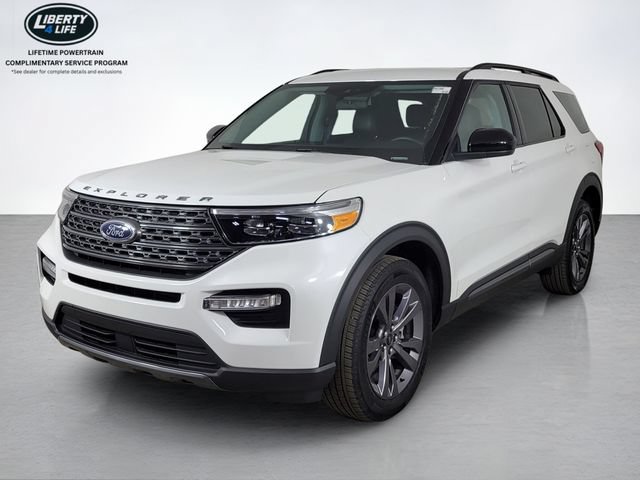 Certified 2024 Ford Explorer XLT w/ Equipment Group 202A AWD/4WD image 7
