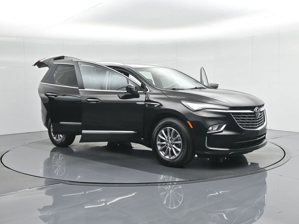 Used 2024 Buick Enclave Premium image 60