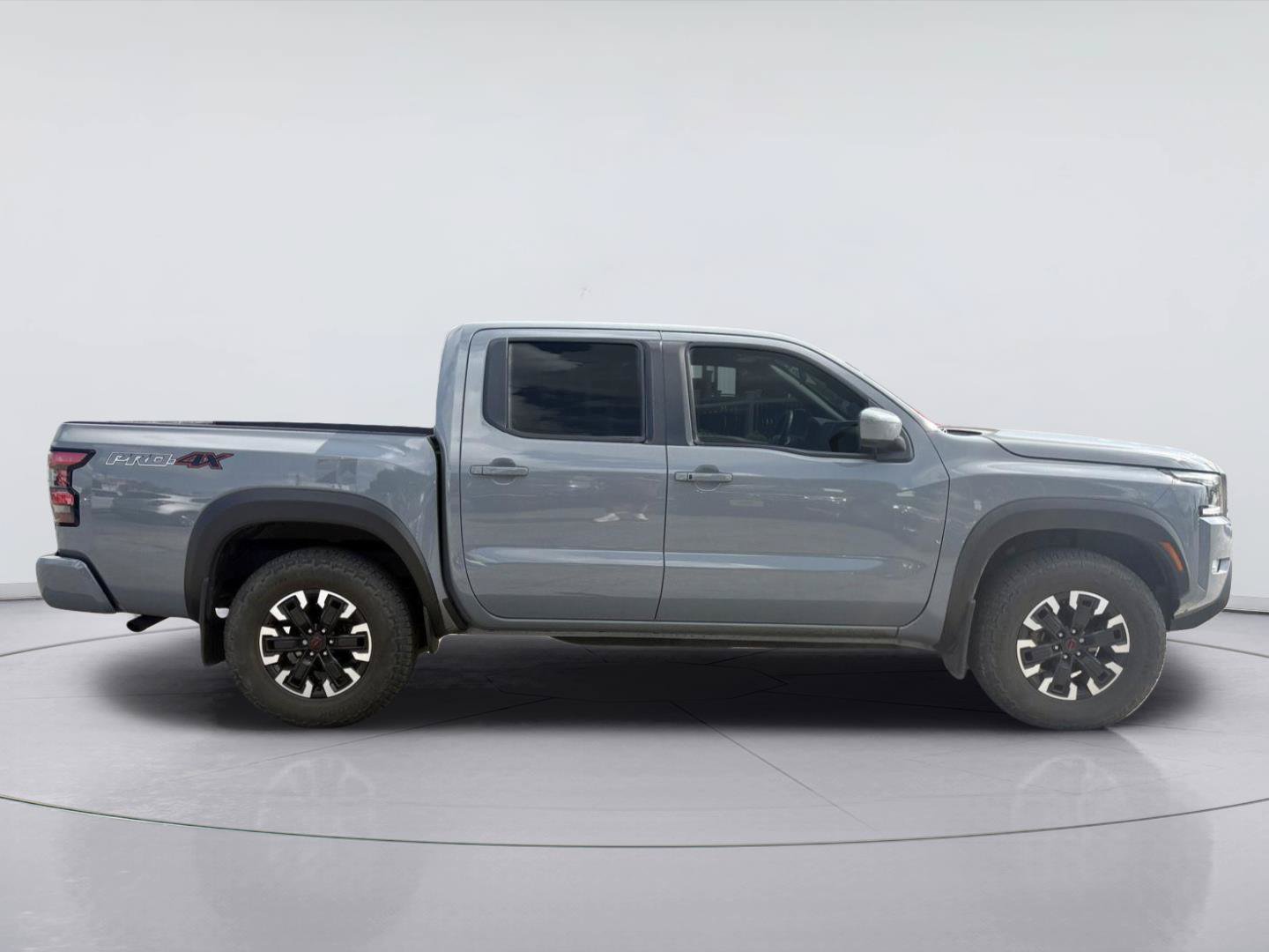 Used 2024 Nissan Frontier PRO-4X w/ Off-Road Protection Package AWD/4WD image 2
