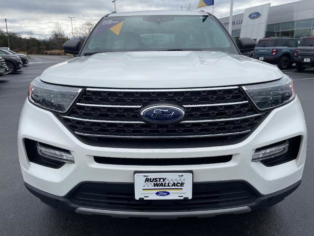 Certified 2022 Ford Explorer XLT w/ Equipment Group 202A image 3