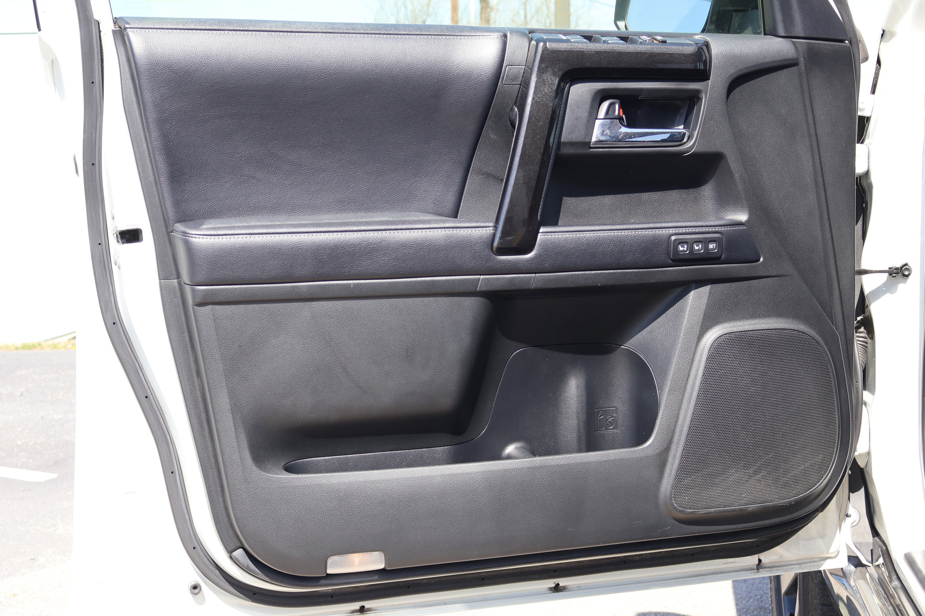 Used 2019 Toyota 4Runner Limited image 12