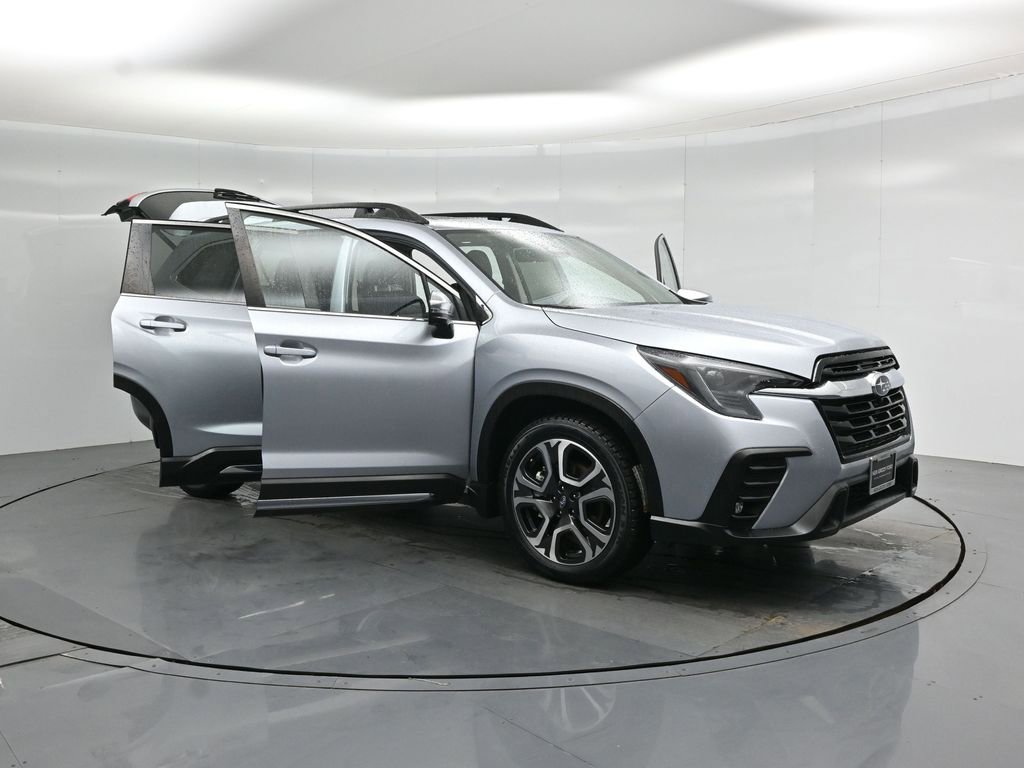 Used 2023 Subaru Ascent Limited w/ Technology Package AWD/4WD image 34