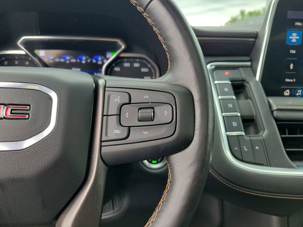 Used 2021 GMC Yukon XL AT4 w/ AT4 Premium Package AWD/4WD image 25