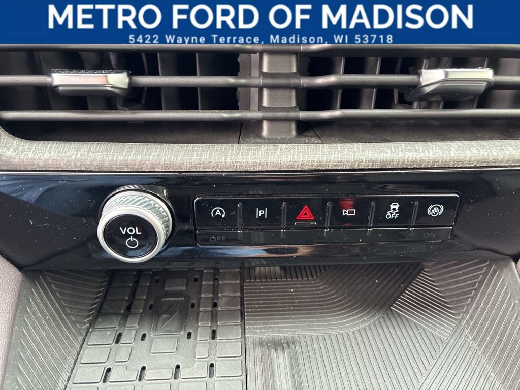 Certified 2025 Ford Explorer Platinum AWD/4WD image 20