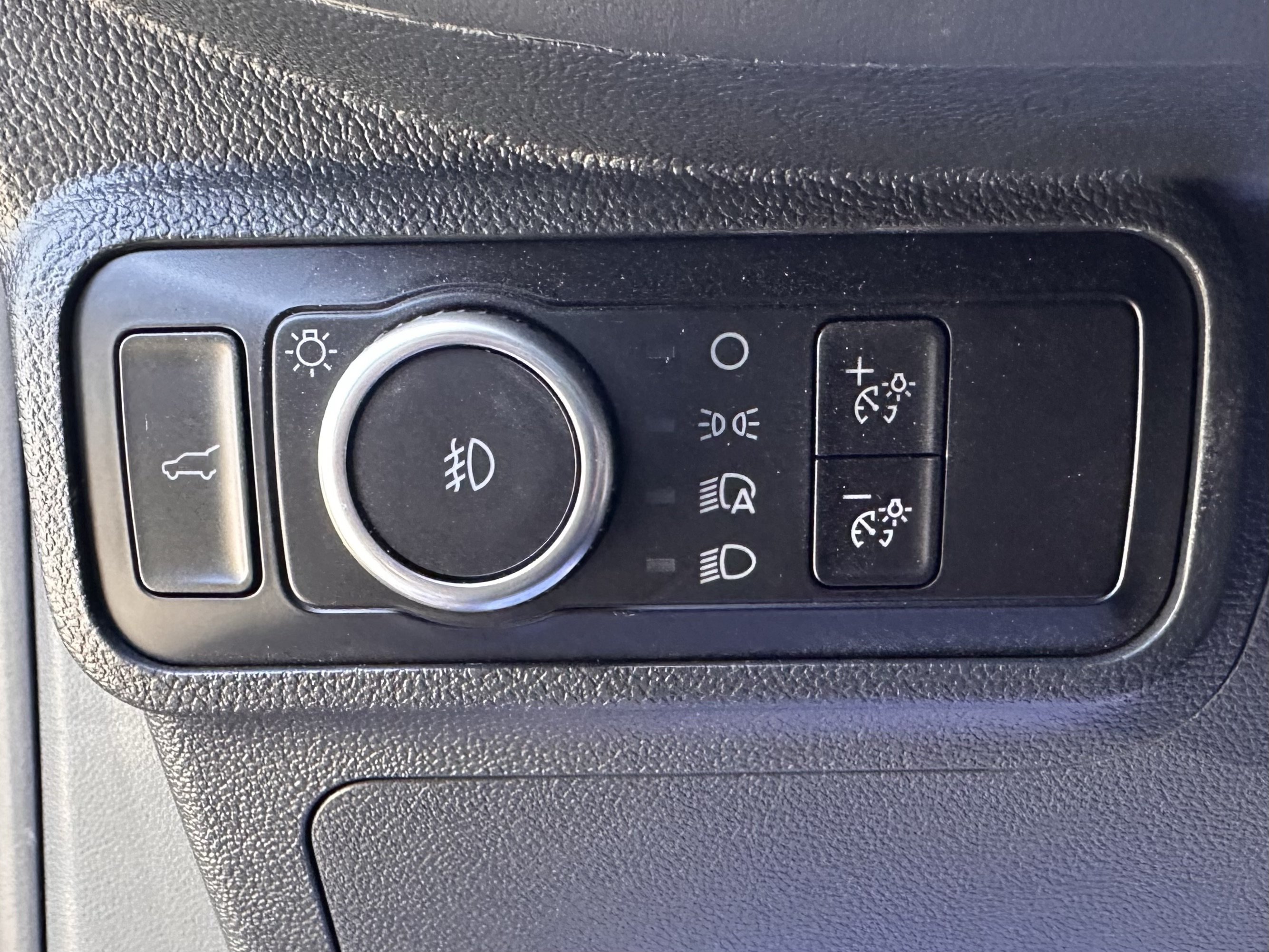 Certified 2026 Ford Explorer ST w/ Sun And Sound Package AWD/4WD image 18