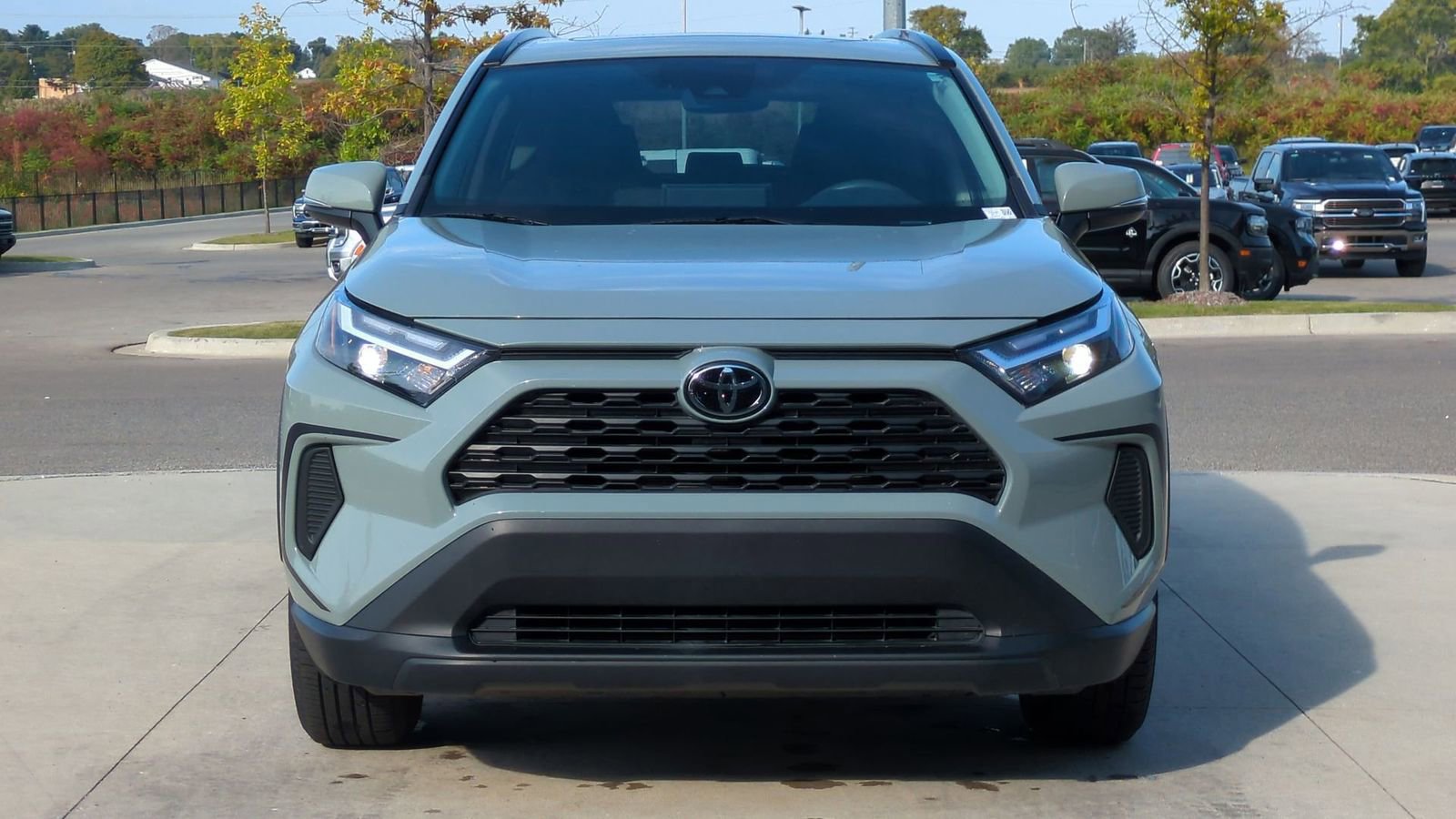 Used 2023 Toyota RAV4 XLE image 9