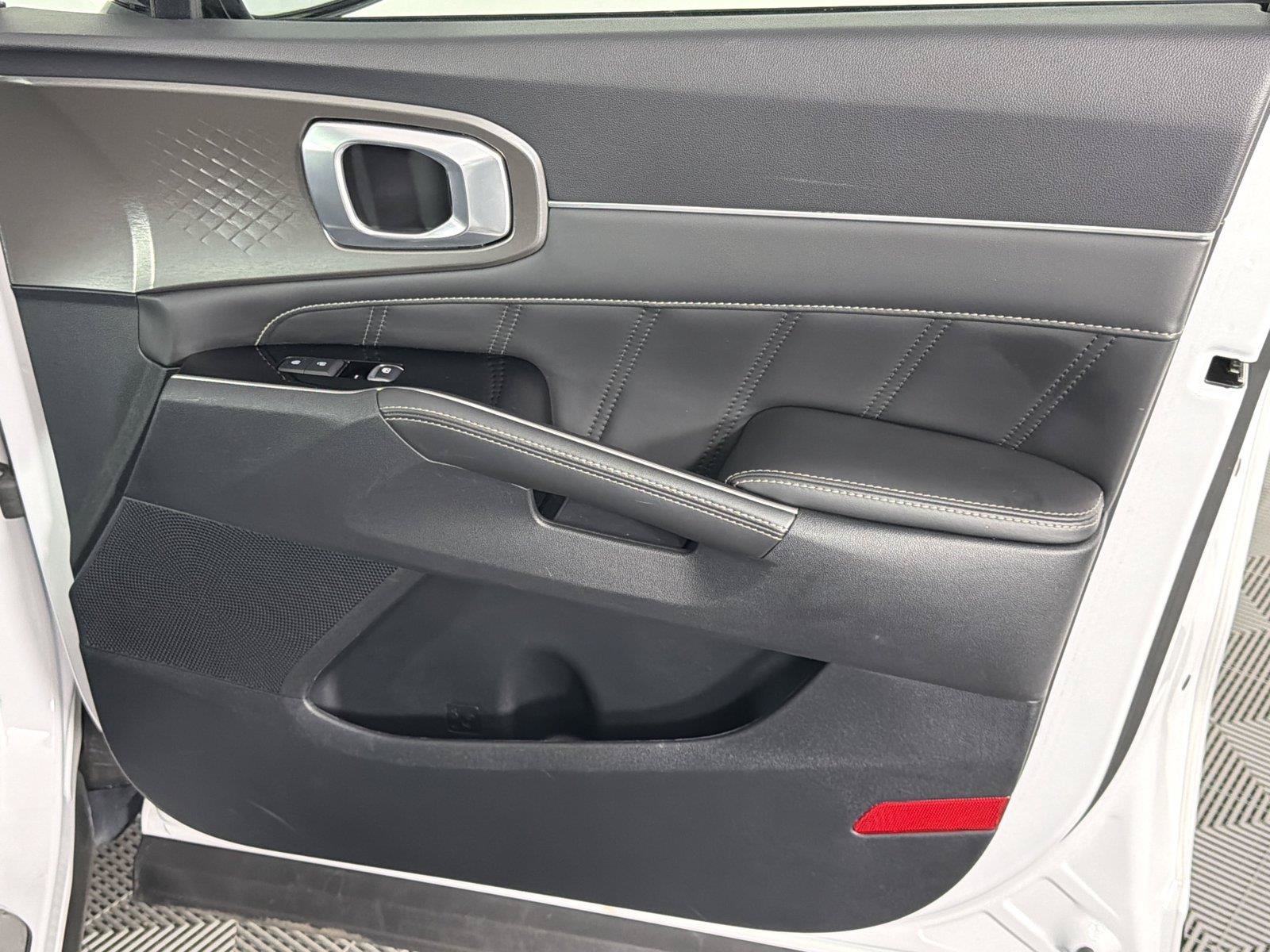 Used 2022 Kia Sorento SX FWD image 14