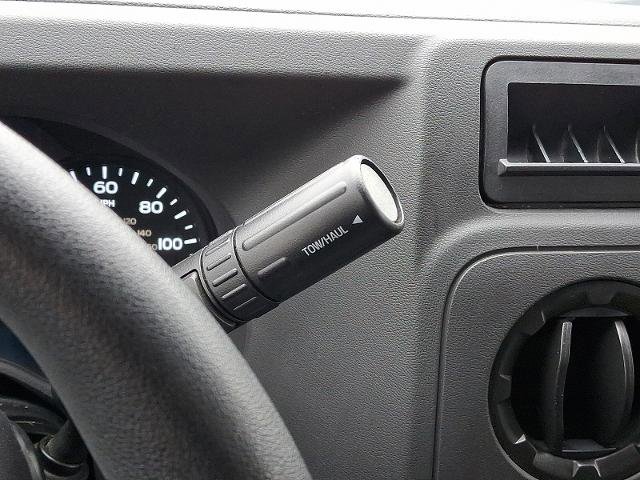 Certified 2023 Ford E-350 and Econoline 350 Super Duty w/ Driver's Safety Package image 13