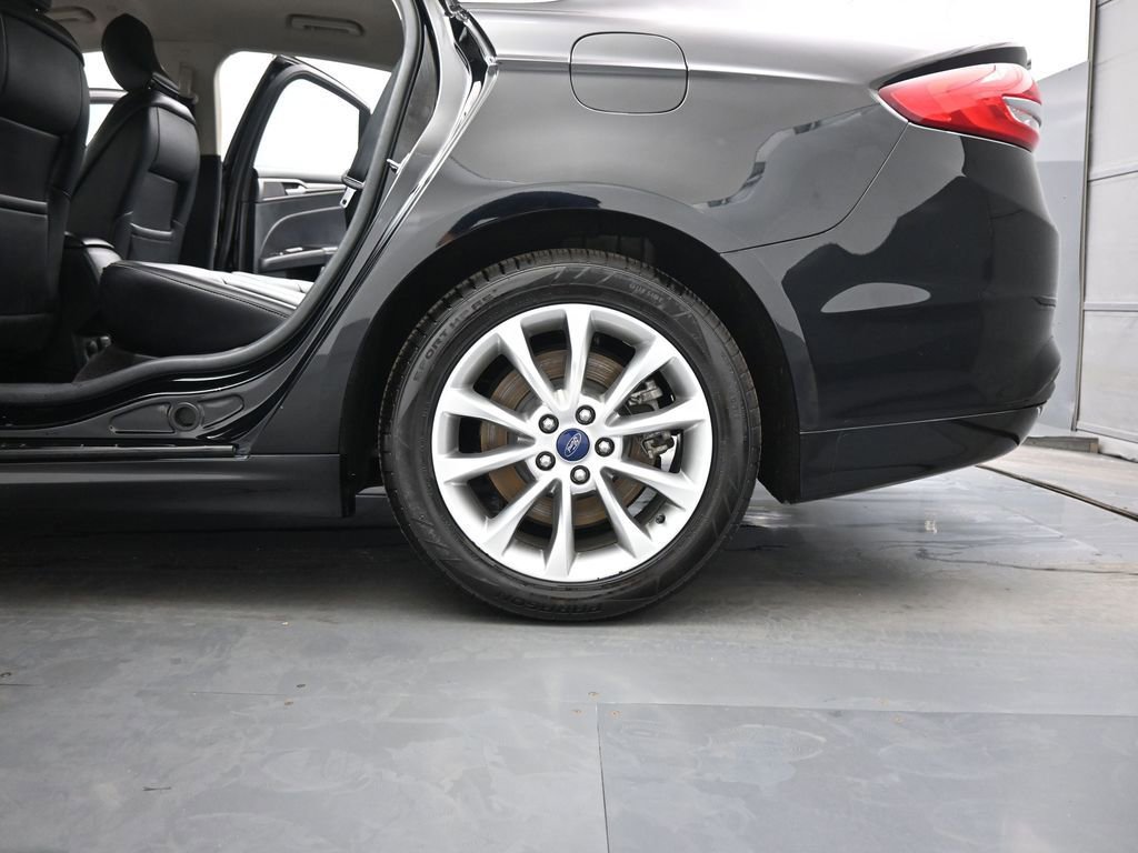 Certified 2017 Ford Fusion Energi SE image 26