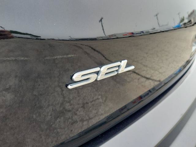 Certified 2024 Ford Edge SEL w/ Convenience Package AWD/4WD image 7