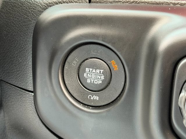 Used 2020 Jeep Gladiator Rubicon AWD/4WD image 36