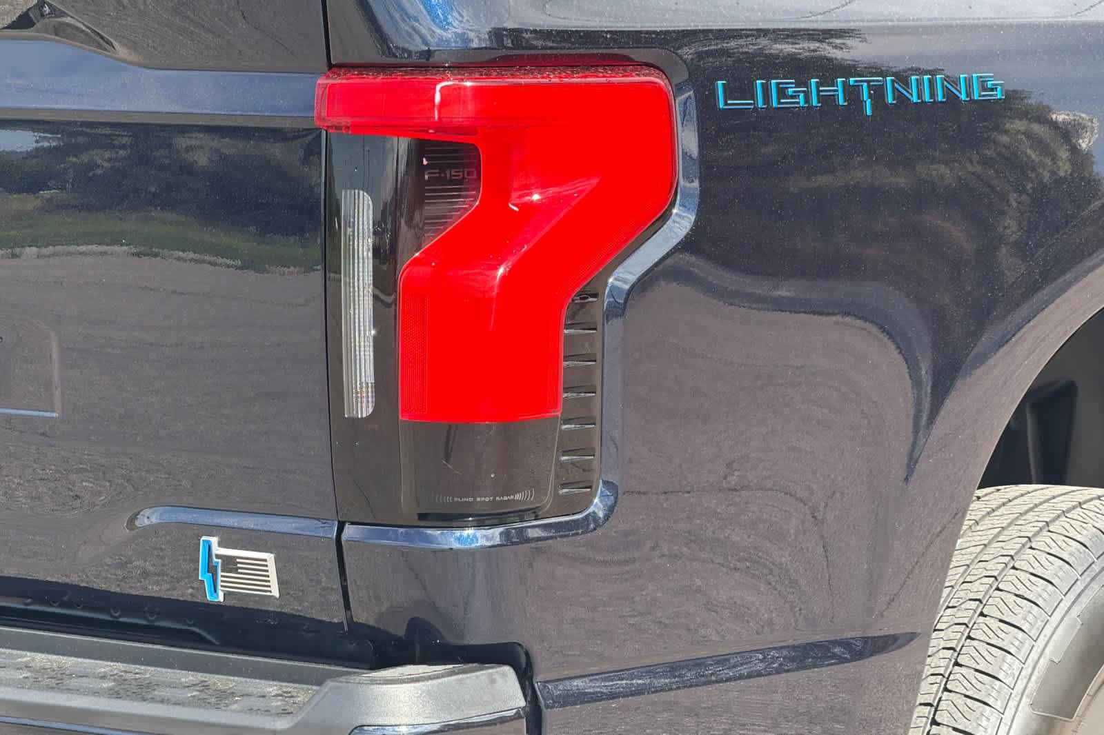 Certified 2025 Ford F150 Lightning Flash AWD/4WD image 27