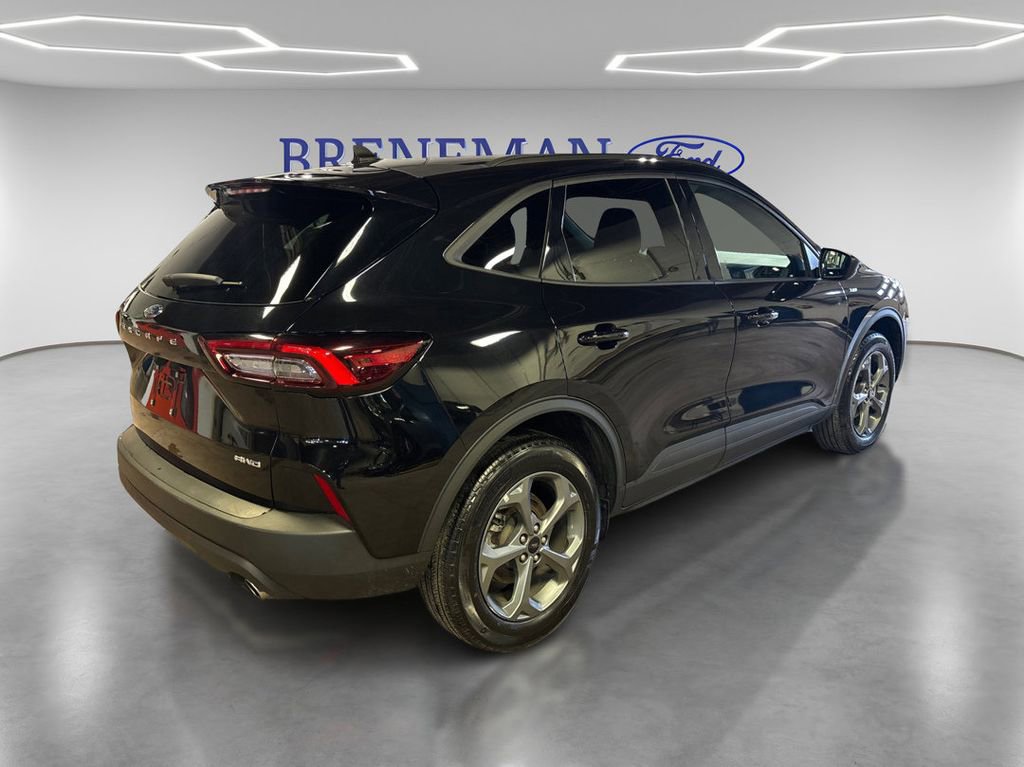 Certified 2025 Ford Escape ST-Line image 7