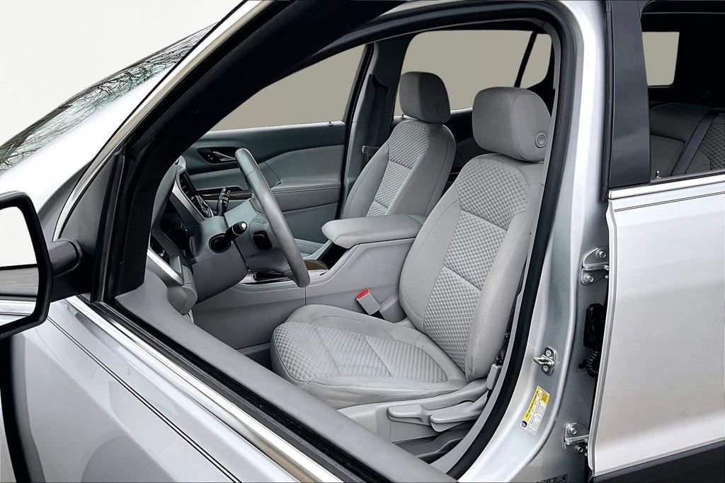 Used 2017 GMC Acadia SLE w/ LPO, Floor Liner Package image 25