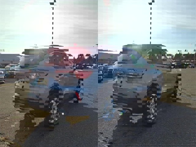 Certified 2022 Ford Escape SE w/ Convenience Package image 4