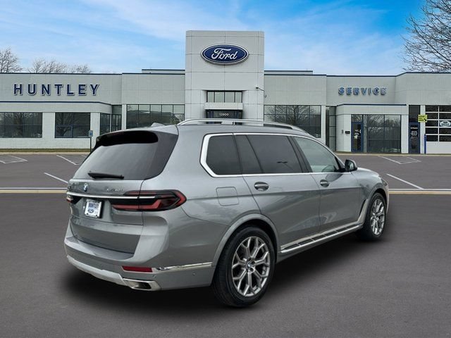 Used 2024 BMW X7 xDrive40i AWD/4WD image 4