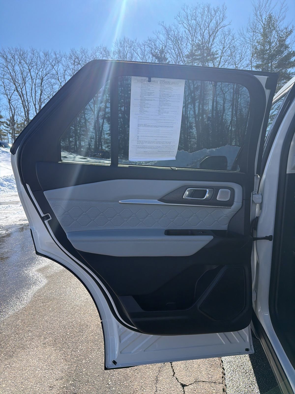 Certified 2025 Ford Explorer Platinum w/ Ultimate Package image 12