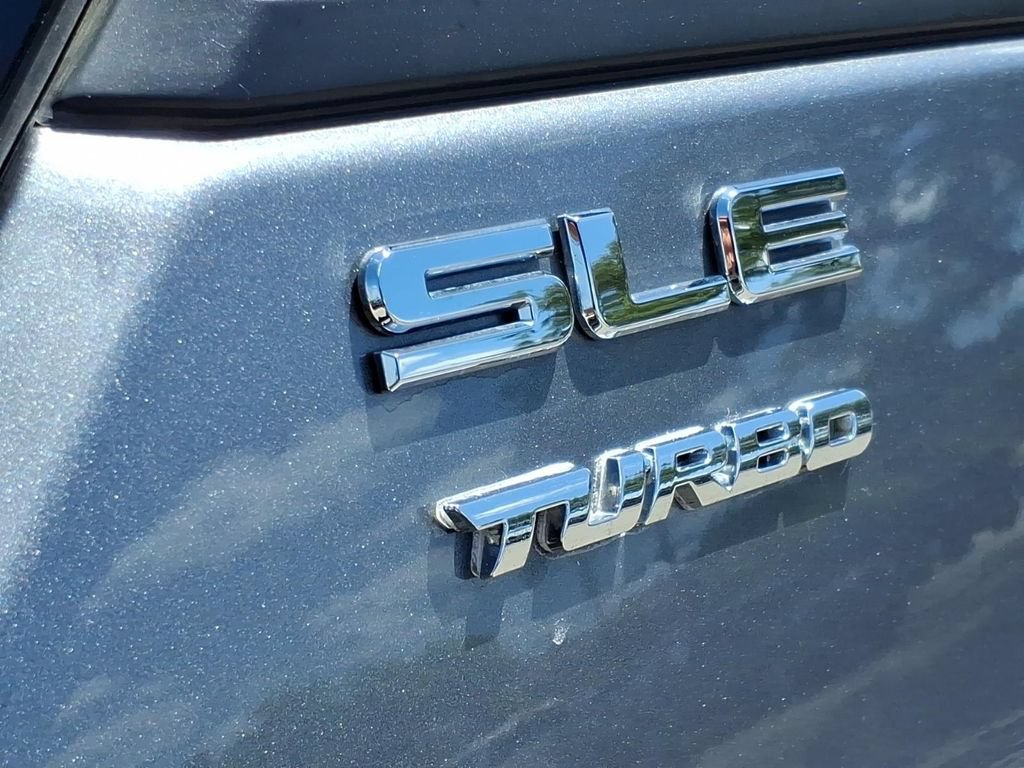 Used 2019 GMC Terrain SLE w/ Driver Convenience Package FWD image 8
