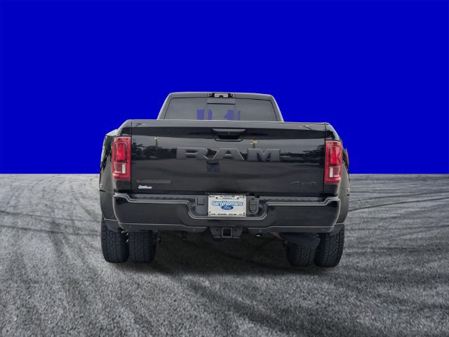 Used 2025 RAM 3500 Laramie AWD/4WD image 5