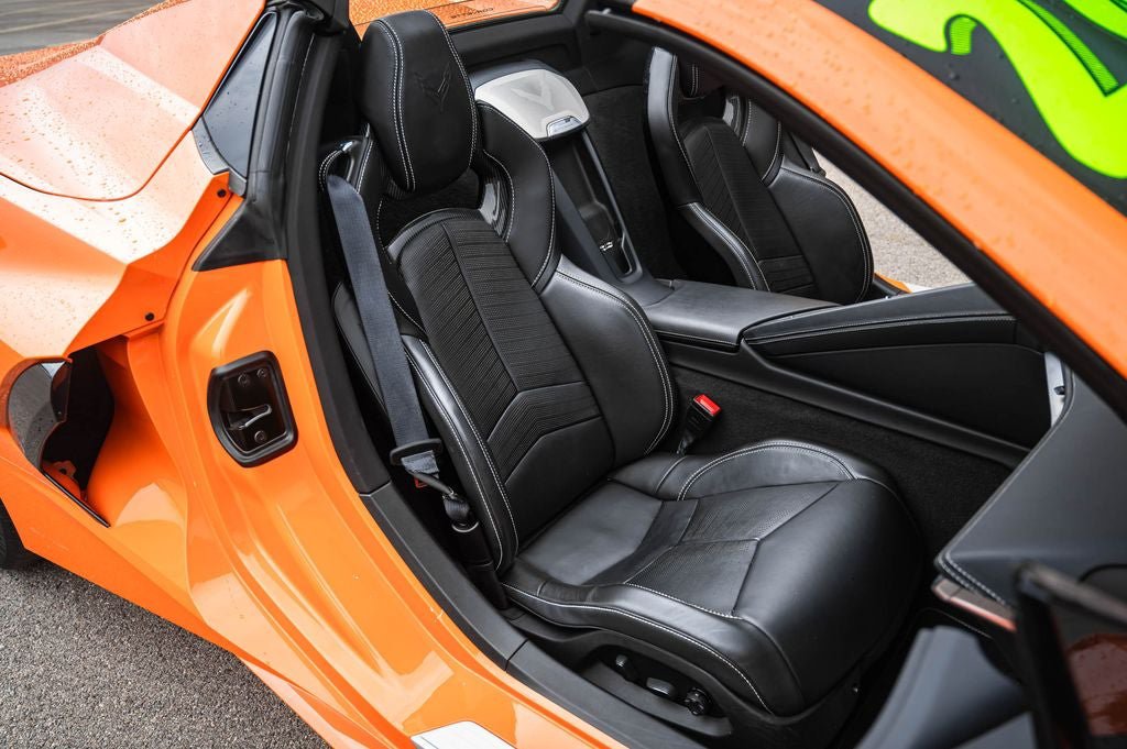 Used 2024 Chevrolet Corvette Stingray Preferred Conv w/ 2LT RWD image 30