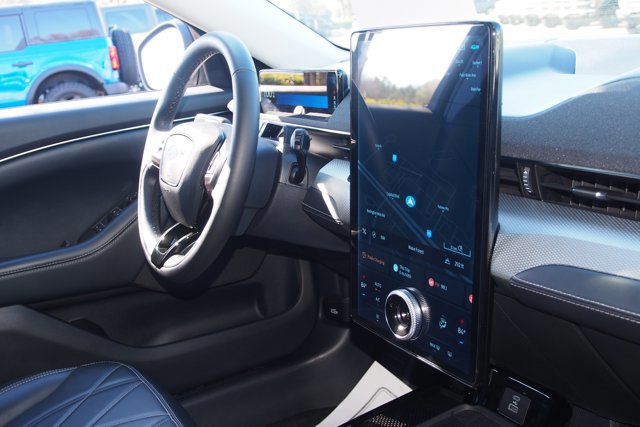 Certified 2023 Ford Mustang Mach-E Select image 10