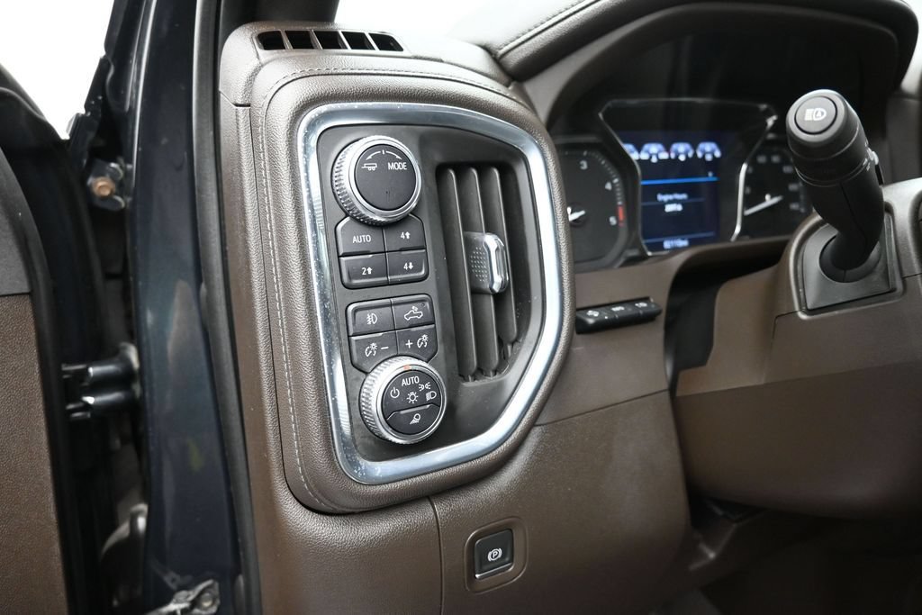 Used 2022 GMC Sierra 2500 Denali w/ Technology Package AWD/4WD image 13