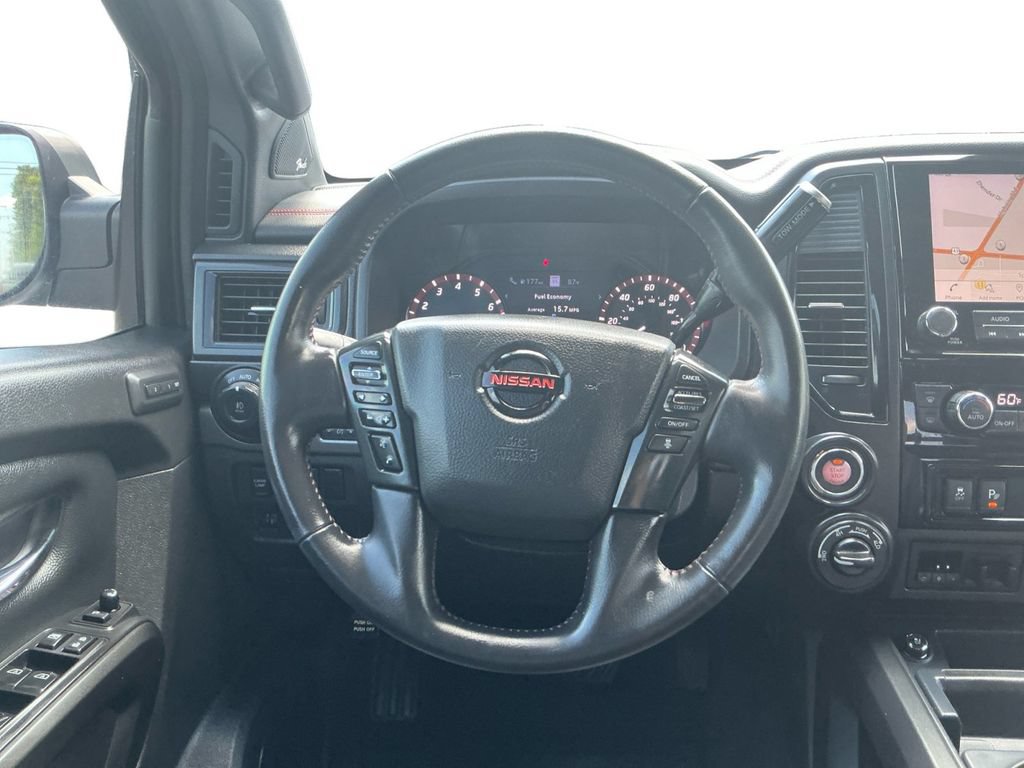 Used 2021 Nissan Titan PRO-4X w/ Pro-4x Convenience Package AWD/4WD image 18
