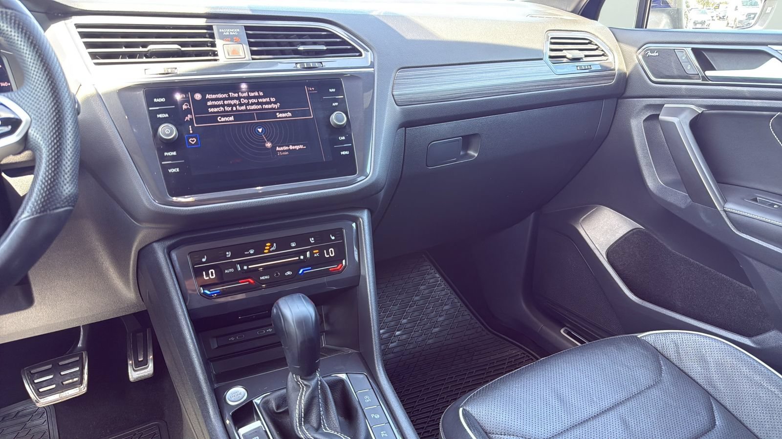 Used 2024 Volkswagen Tiguan SEL R-Line AWD/4WD image 19
