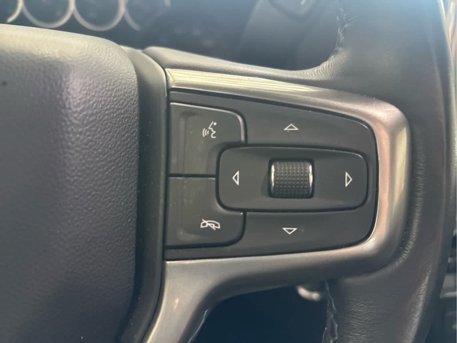 Used 2022 Chevrolet Silverado 1500 LTZ AWD/4WD image 14