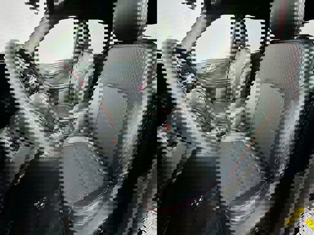 Certified 2023 Ford Escape ST-Line image 15