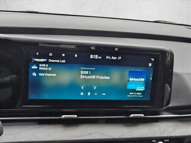 Used 2024 Kia Carnival EX FWD image 11