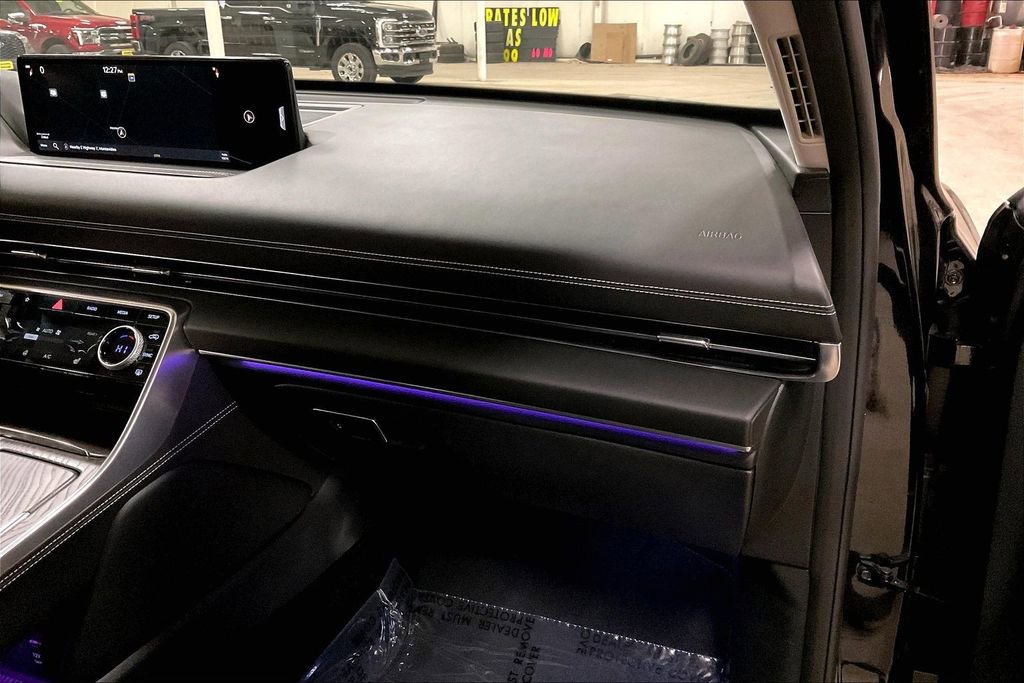 Used 2024 Genesis GV80 2.5T image 15