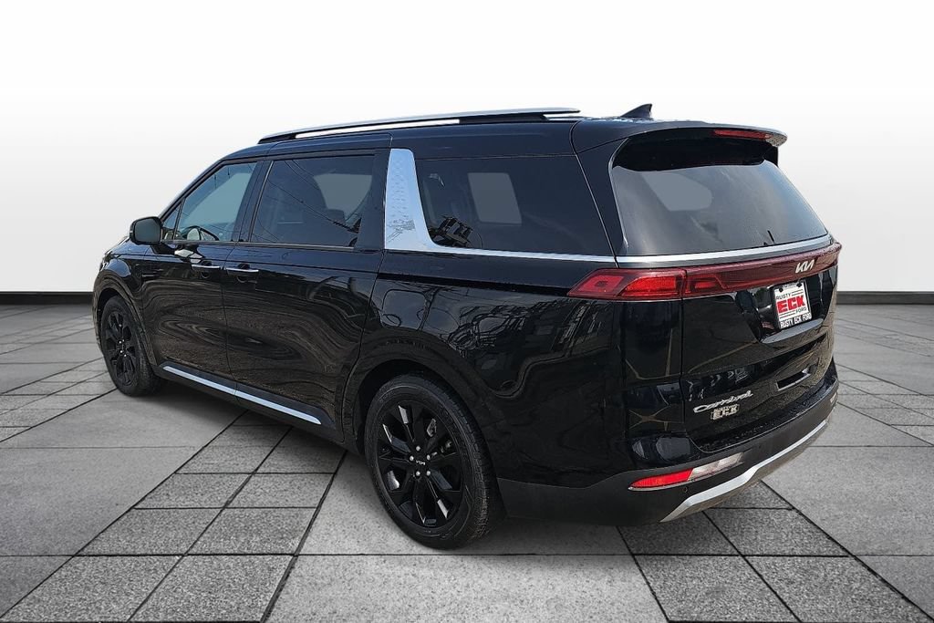 Used 2022 Kia Carnival SX FWD image 7