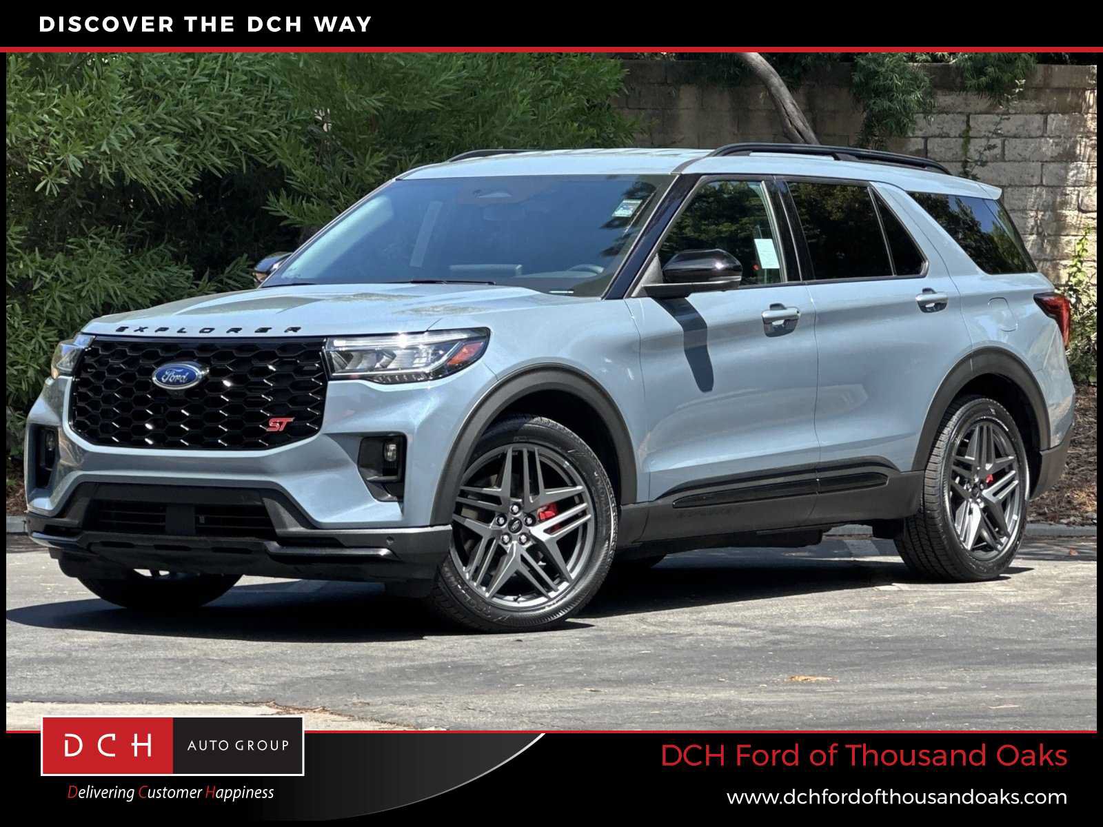 Certified 2025 Ford Explorer ST RWD image 1