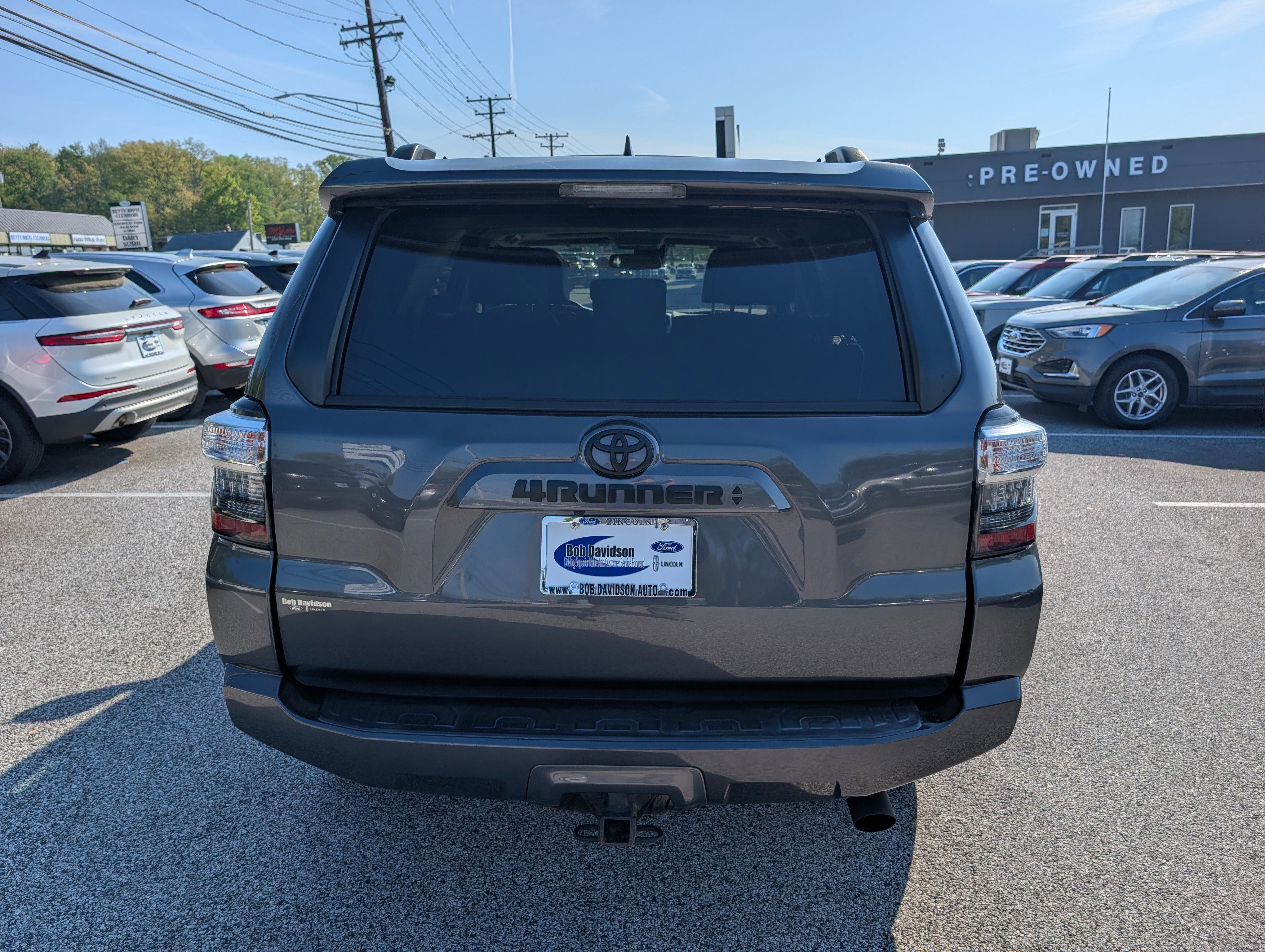 Used 2020 Toyota 4Runner SR5 Premium w/ Moonroof Package AWD/4WD image 3