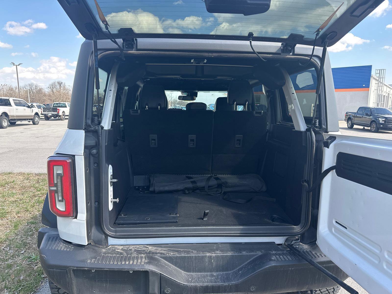 Certified 2023 Ford Bronco Badlands w/ Sasquatch Package image 17