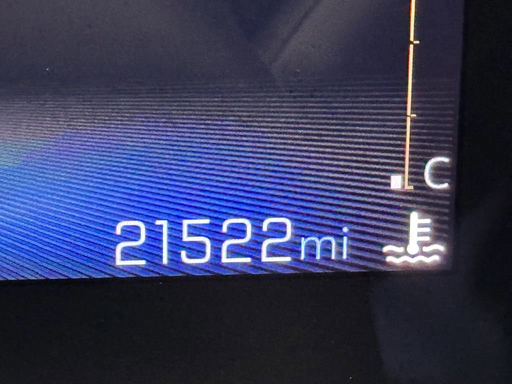 Used 2024 Chevrolet Trax LT w/ LT Convenience Package image 19