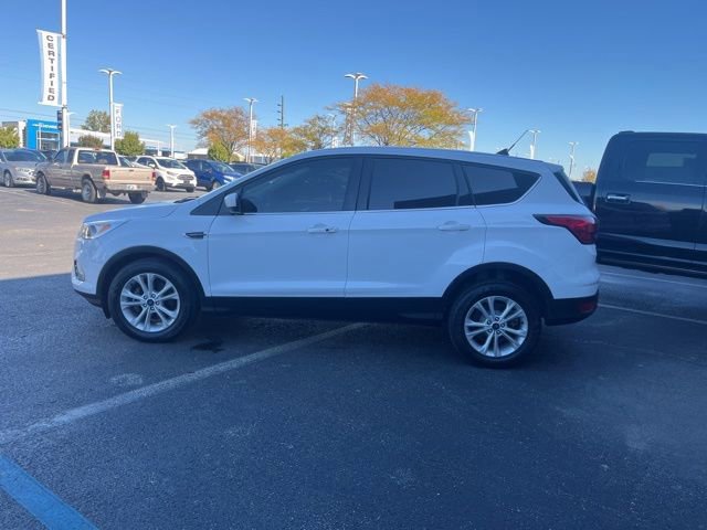 Certified 2019 Ford Escape SE image 2