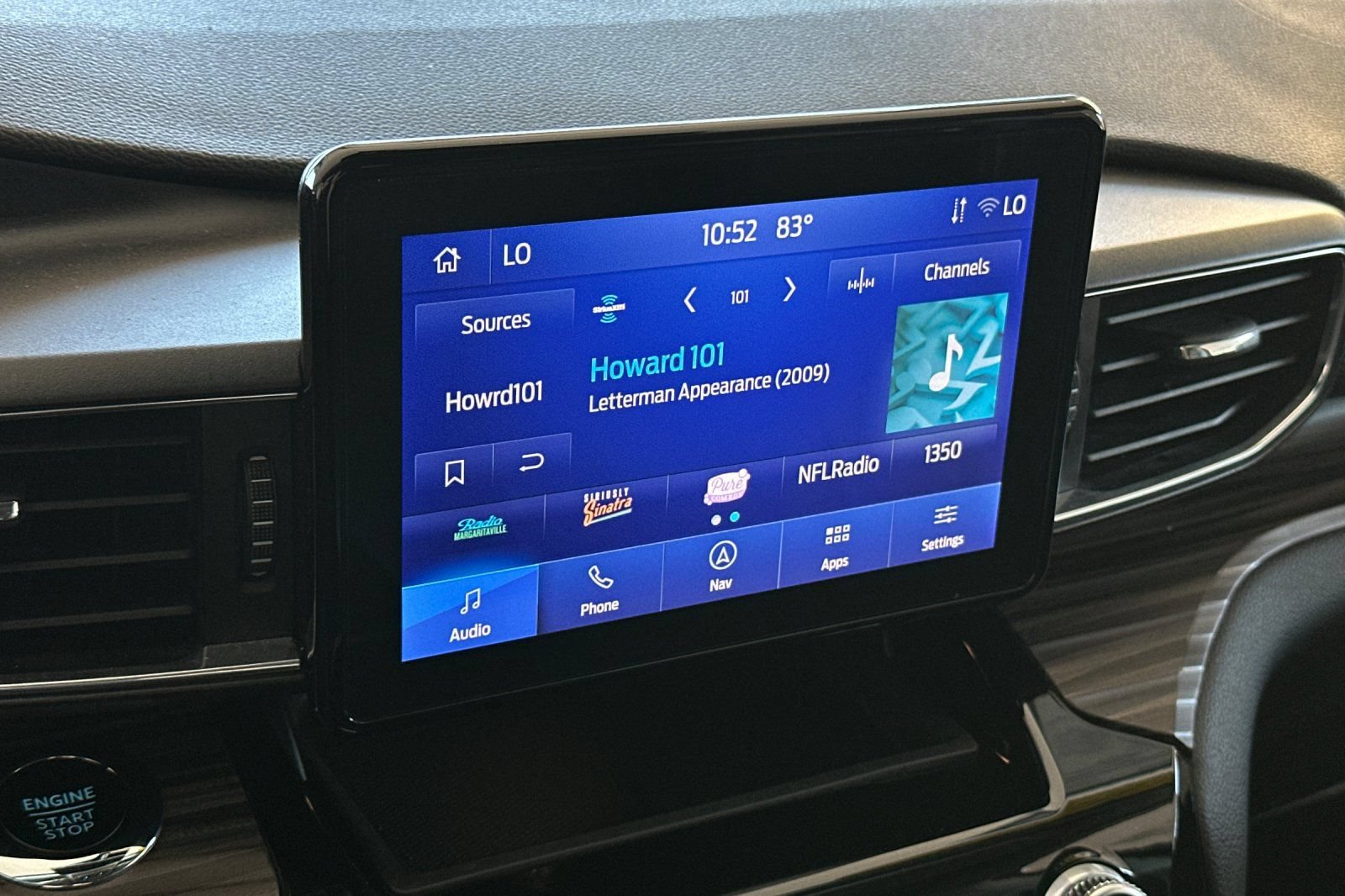 Certified 2023 Ford Explorer Limited w/ Equipment Group 301A AWD/4WD image 18