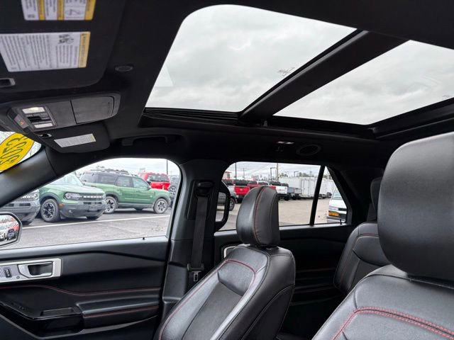 Certified 2023 Ford Explorer ST-Line w/ Class IV Trailer Tow Package image 16