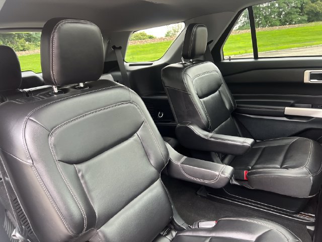 Certified 2023 Ford Explorer XLT w/ Equipment Group 202A AWD/4WD image 32