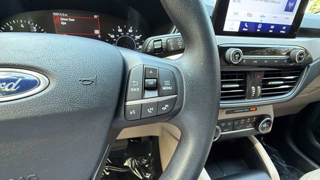 Certified 2020 Ford Escape SE FWD image 25