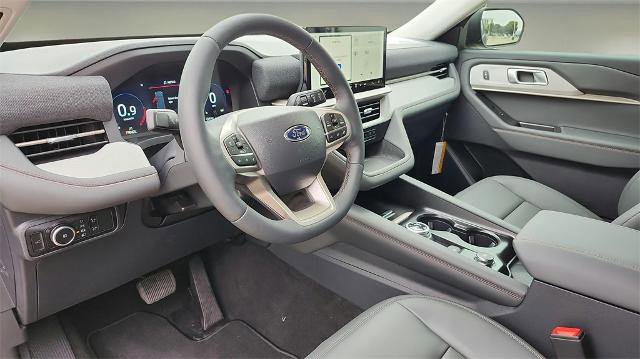 Certified 2025 Ford Explorer Active w/ Active Comfort Package image 9