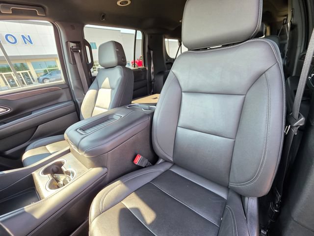 Used 2022 Chevrolet Suburban Z71 w/ Z71 Off-Road Package AWD/4WD image 24