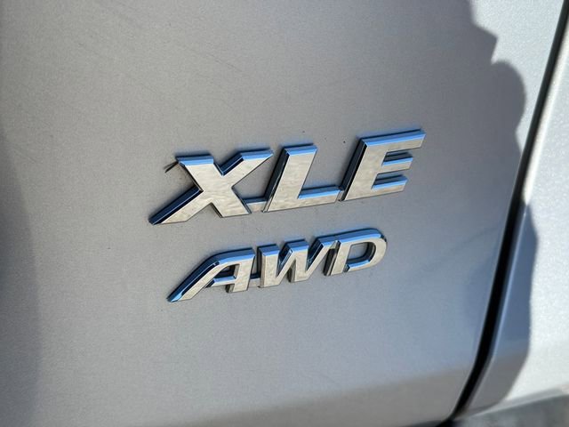 Used 2024 Toyota RAV4 XLE AWD/4WD image 18