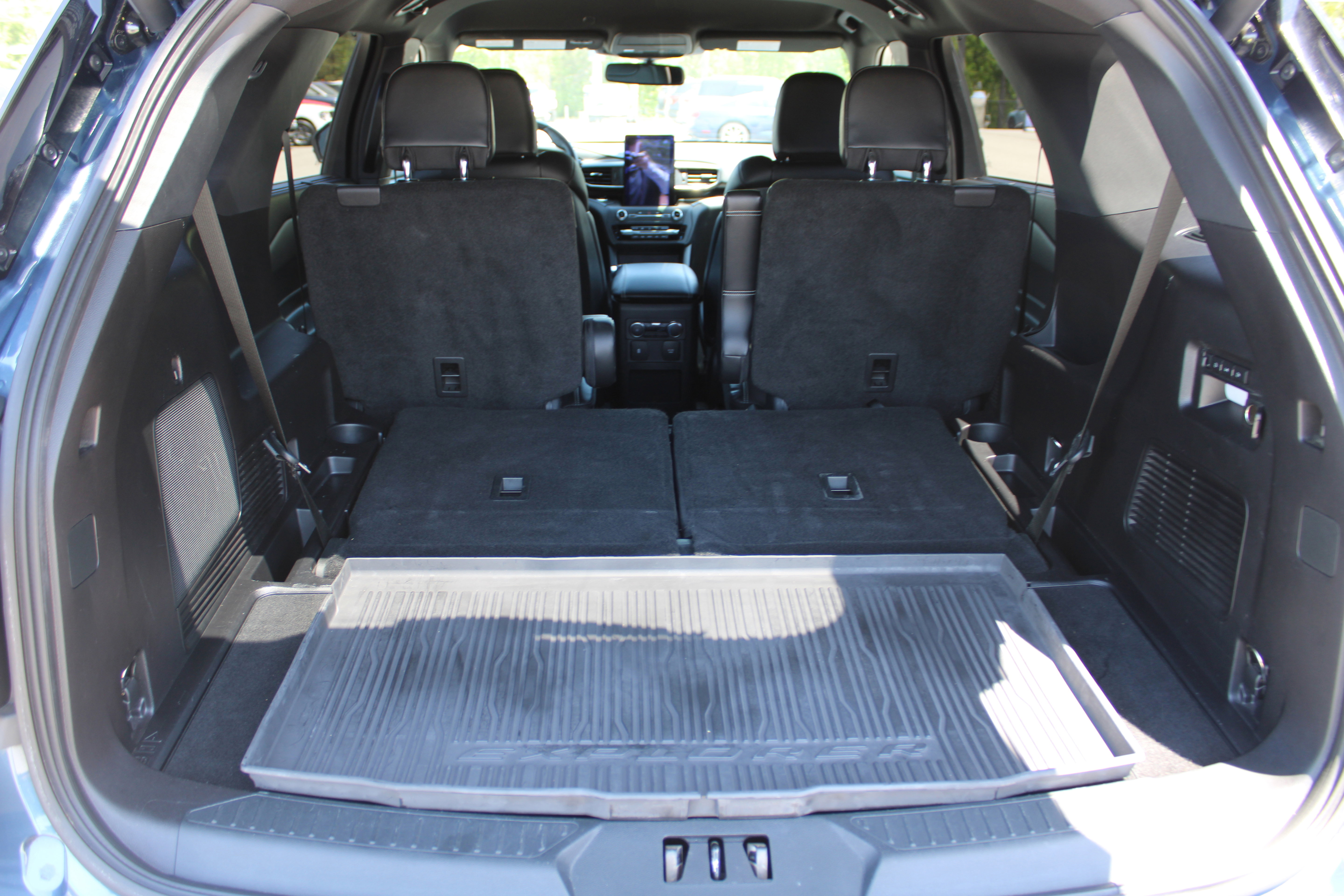 Certified 2020 Ford Explorer ST w/ Premium Technology Package AWD/4WD image 13