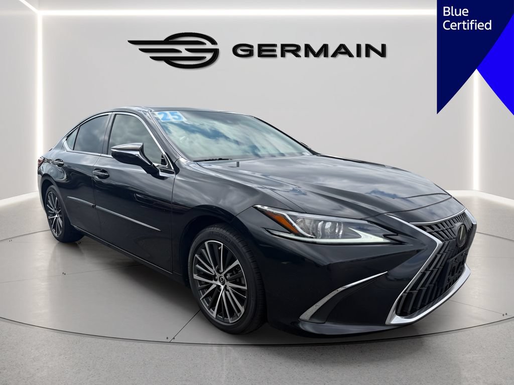 Used 2025 Lexus ES 300h w/ Premium Package FWD image 2